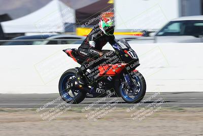 media/Oct-05-2025-CVMA (Sun) [[beeef4f201]]/Race 2-Supersport Middleweight/